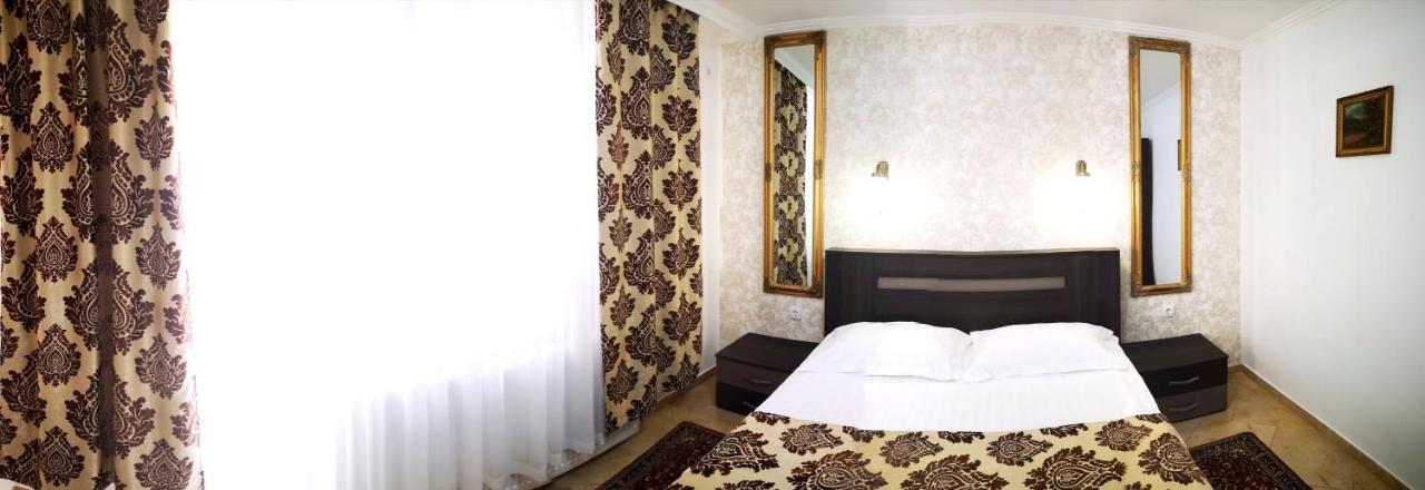 Panzio Status Apartment Hajduszoboszlo Luaran gambar