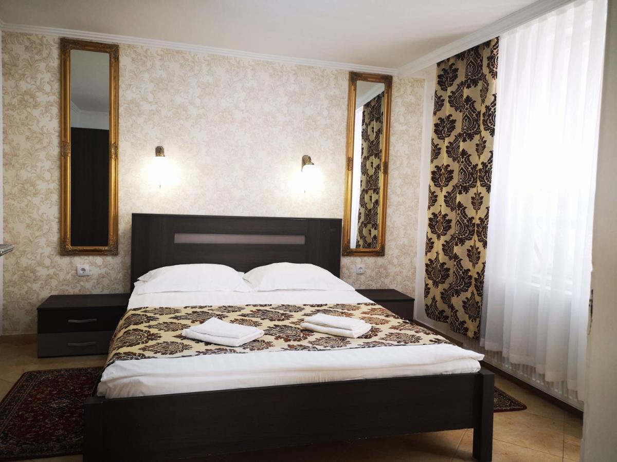 Panzio Status Apartment Hajduszoboszlo Luaran gambar