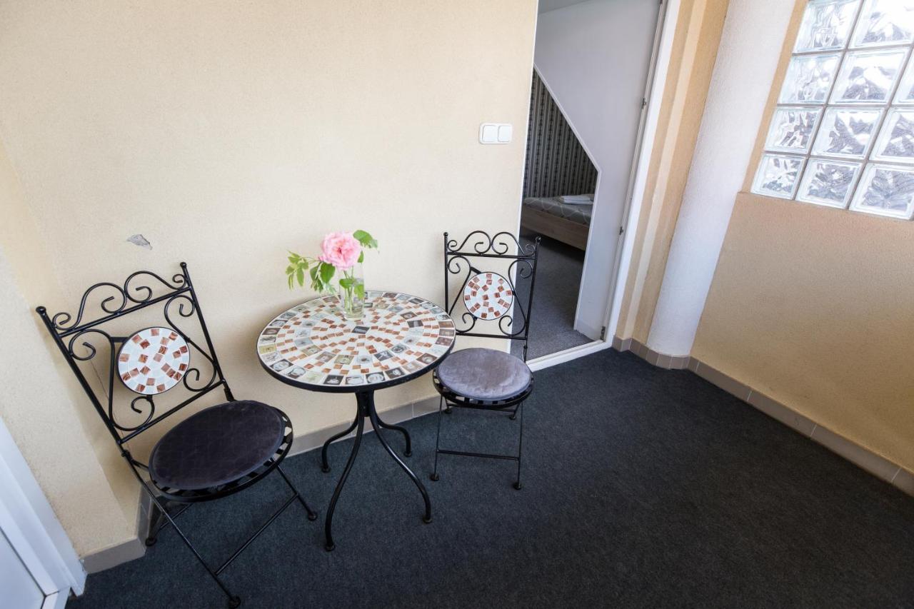 Panzio Status Apartment Hajduszoboszlo Luaran gambar