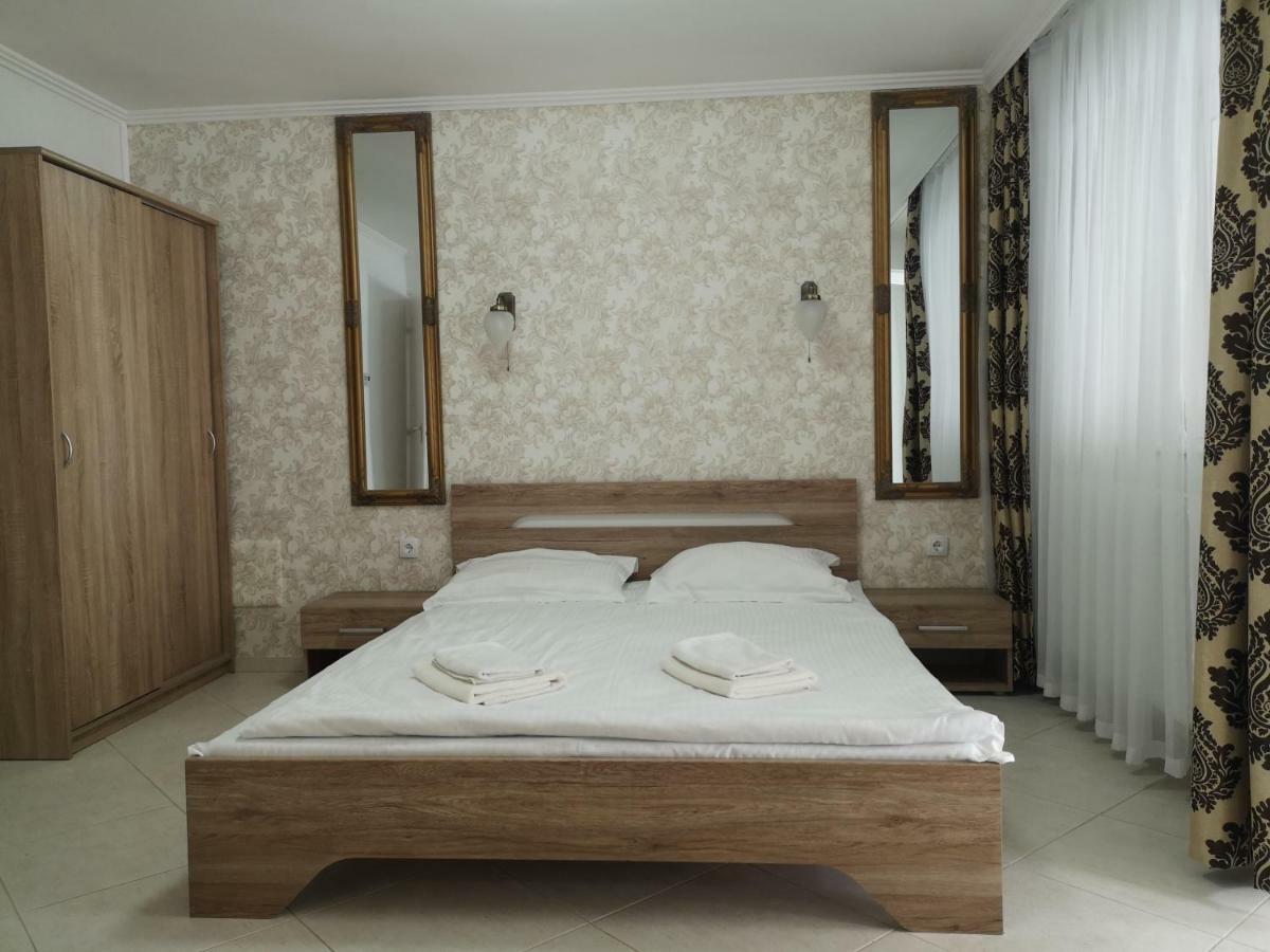 Panzio Status Apartment Hajduszoboszlo Luaran gambar